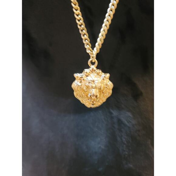 Women's Layered Gold Chain Necklace With Black Charms Lobster Lock Jewelry - Picture 6 of 7